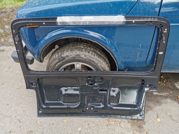 Дверь задняя пластиковая для B@3 21213, 21214 "L@DA 4x4" купить недорого с доставкой в Архангельск