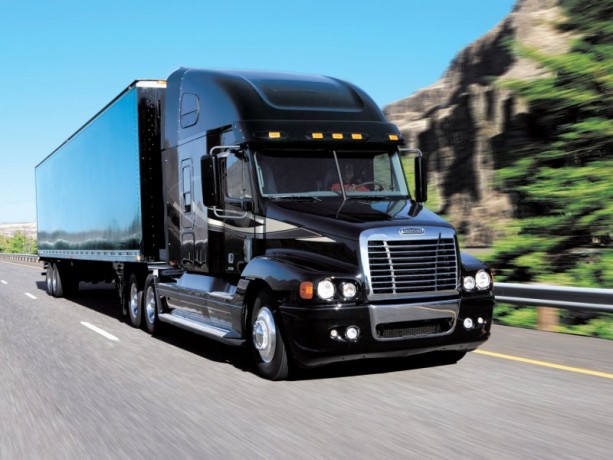 Бампер Freightliner FLC 120 с 2004 г.в., центр купить недорого с доставкой в Архангельск