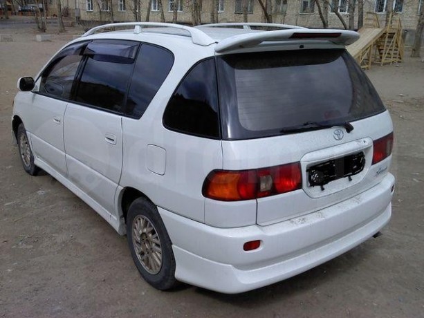 Аэродинамический обвес (сток) Toyota Ipsum купить недорого с доставкой в Архангельск