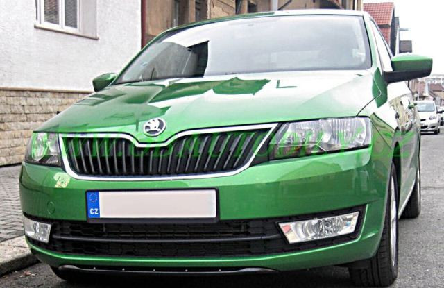 Спойлер переднего бампера (текстурный пластик) для Skoda Rapid (2012-н.в.) купить недорого с доставкой в Архангельск