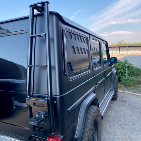 Кронштейн для крепления экспедиционной канистры на лестнице для Mercedes-Benz G-class купить недорого с доставкой в Архангельск