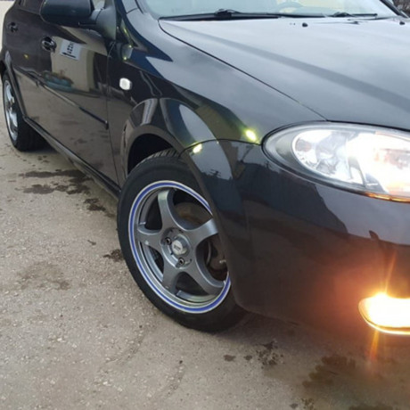 Накладки на пороги для Chevrolet Lacetti купить недорого с доставкой в Архангельск