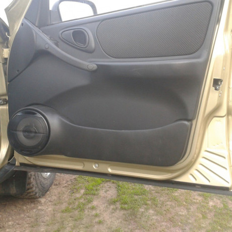 Подиумы B@3 2123 Chevrolet Niv@ (под динамик 16см) купить недорого с доставкой в Архангельск