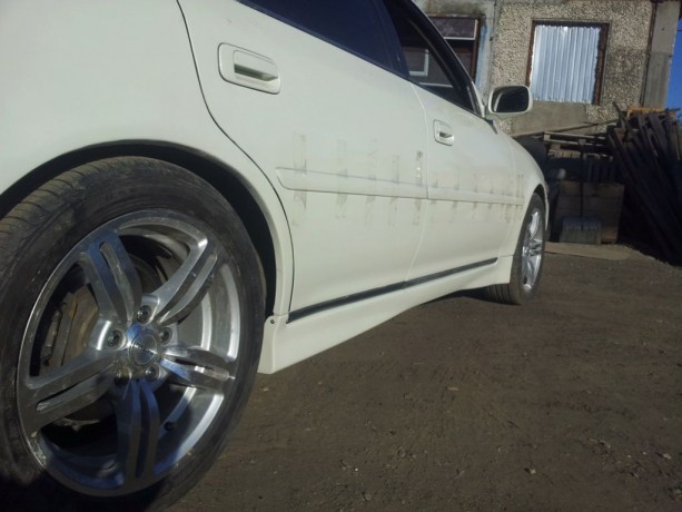 Накладки на пороги (сток) Toyota Cresta (100) купить недорого с доставкой в Архангельск