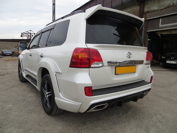 Аэродинамический обвес "Wald Black Bison" Toyota Land Cruiser 200 купить недорого с доставкой в Архангельск